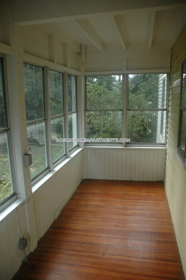 Building Photo - 24 Ramsdell Ave