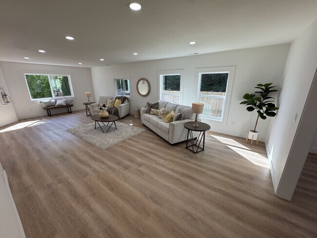 Foto del edificio - 7816 Trails End Dr SE