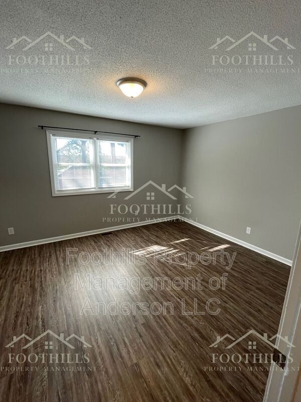 Foto del edificio - 4332 Old Mill Rd