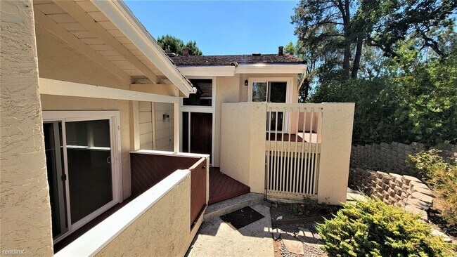 Building Photo - 3 br, 2.5 bath House - 1774 Mirassou Place