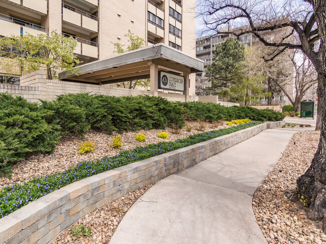800 N. Pearl Street - 800 N Pearl St