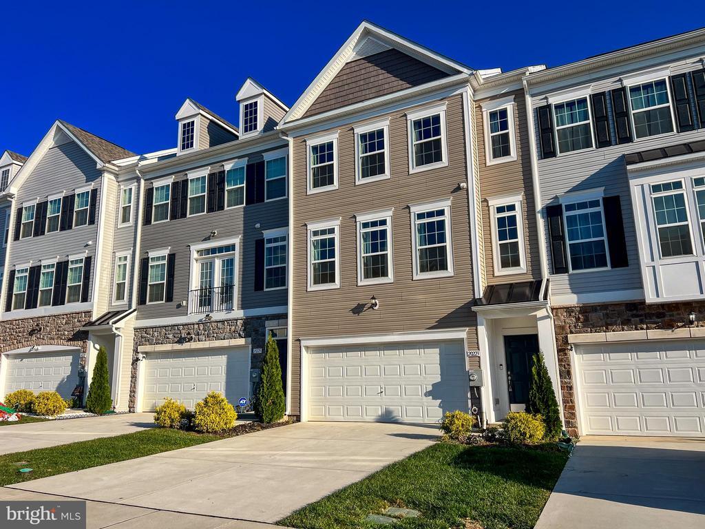 Foto principal - 20223 Capital Ln
