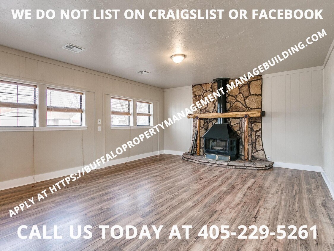 Primary Photo - 1401 Brookdale Dr