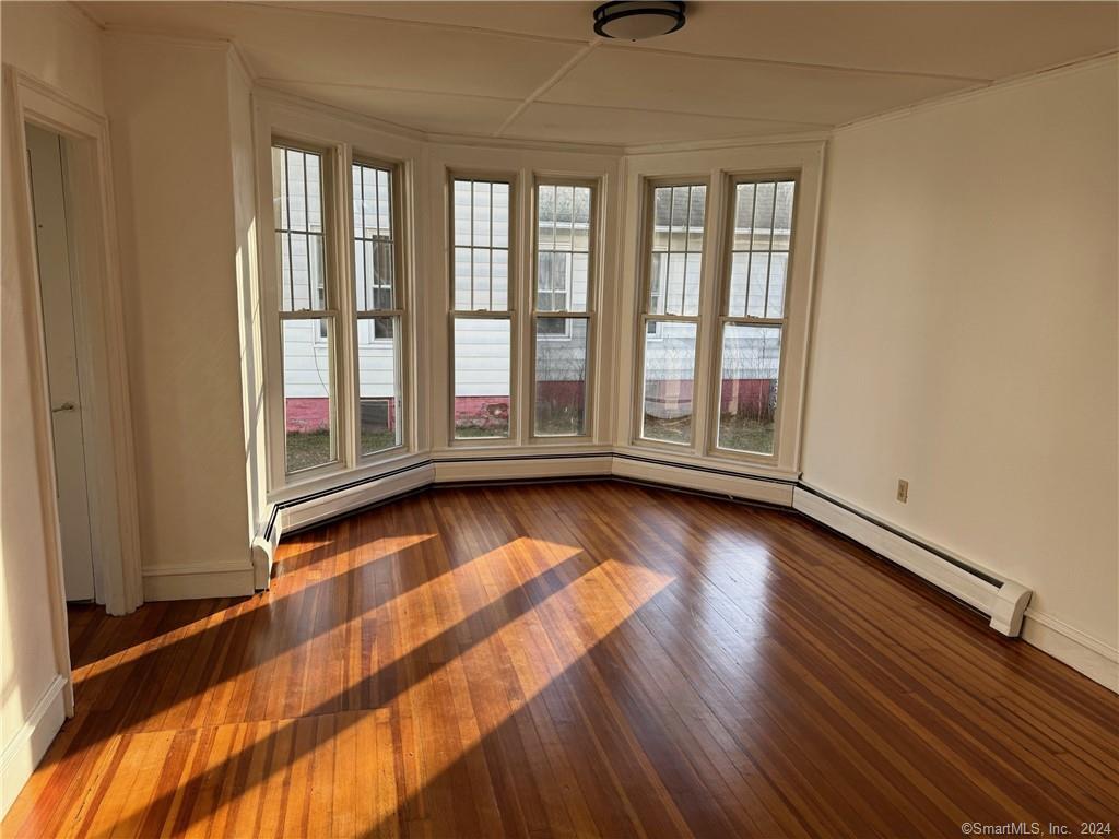 Primary Photo - 70 Spring St