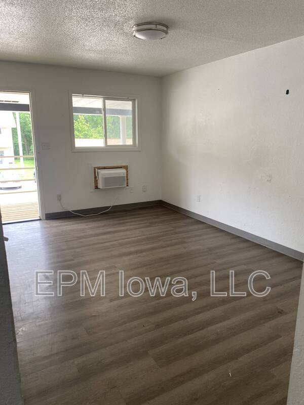 Foto del edificio - 701 E Pennington St