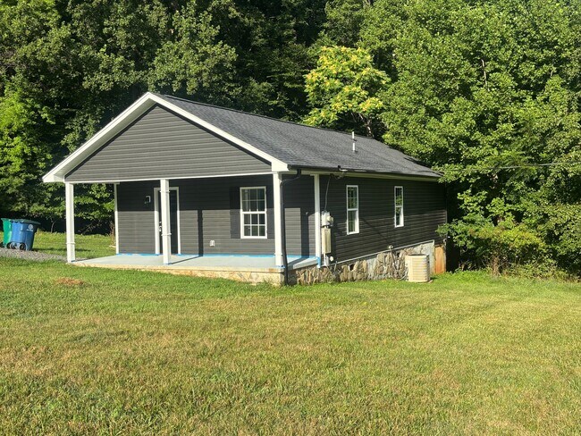 Foto del edificio - 1364 Bald Hill Loop