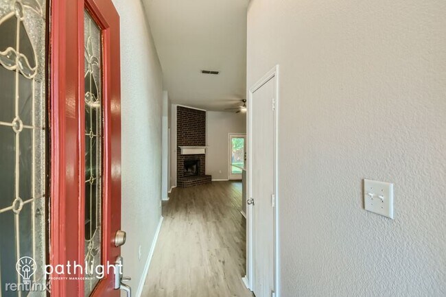 Foto del edificio - 3 br, 2 bath House - 1658 Wildflower Dr UNIT
