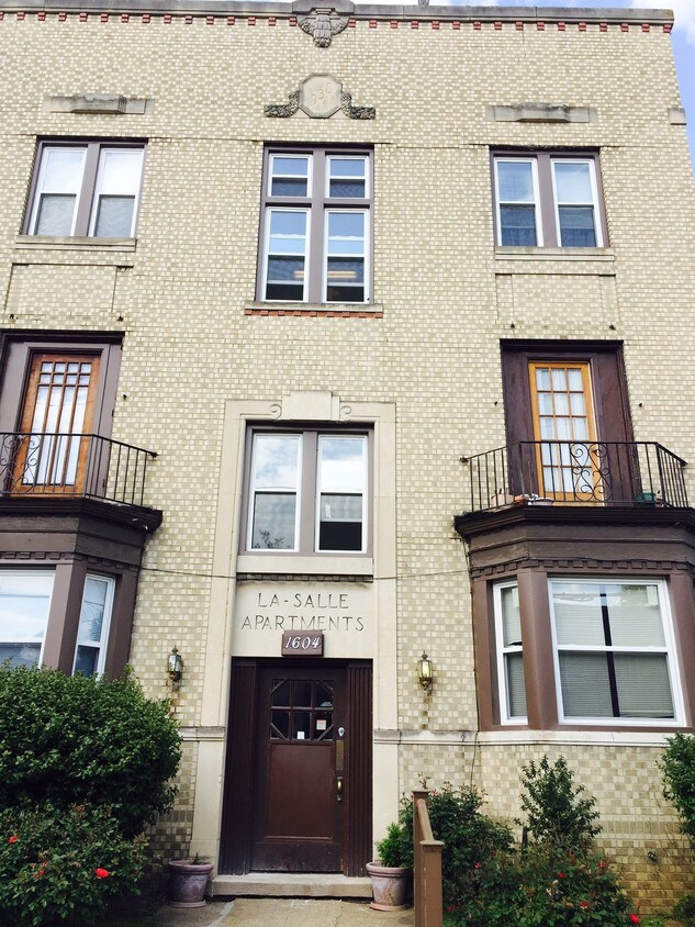 Primary Photo - 1604 McClung St