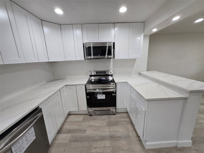 Foto del edificio - 10470 Alcott Dr