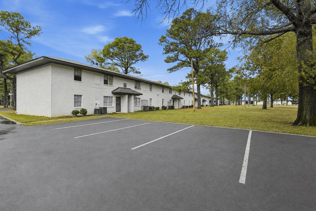 Building Photo - Creekside Meadows