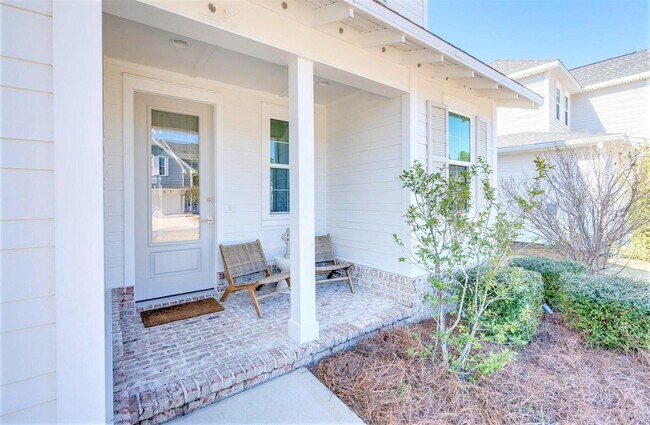 Building Photo - 109 Suwannee Dr