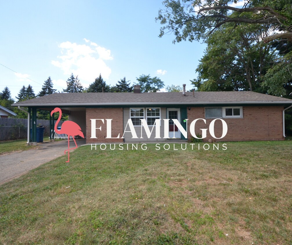 Foto principal - Updated 3-Bedroom Home with Central Air in...