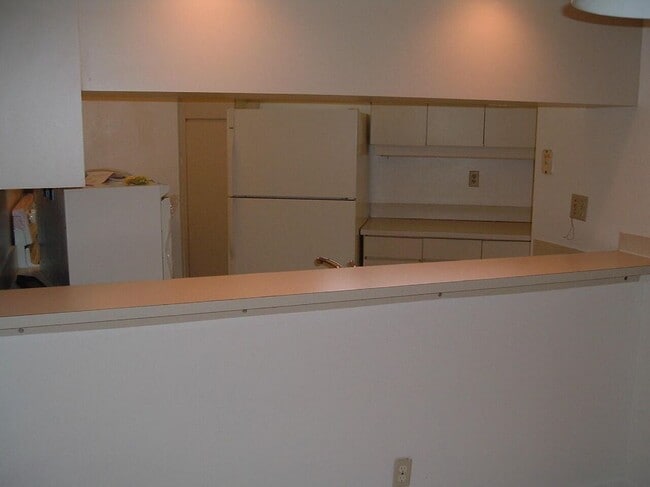 Building Photo - 3662 Victoria Dr