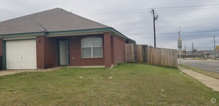 Building Photo - 3801 Hitchrock Dr