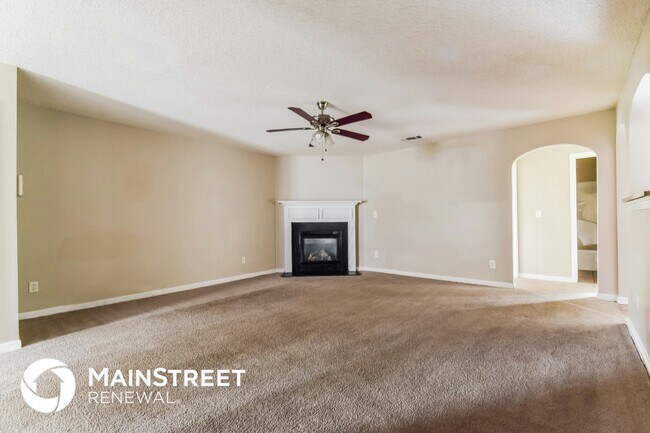 Building Photo - 5861 San Gabriel Ln