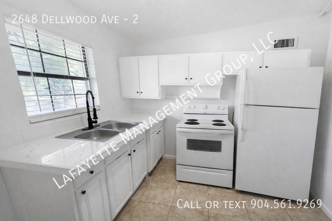 Building Photo - 2648 Dellwood Ave