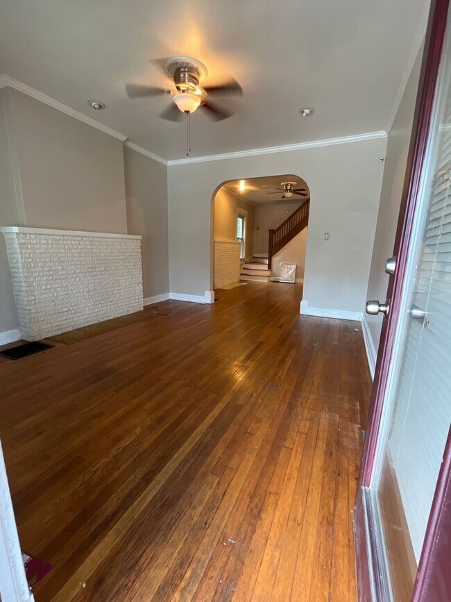 Foto del edificio - 1557-1559 Clifton Ave