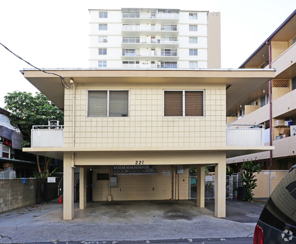 Building Photo - 221 Kapuni St