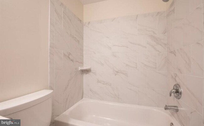 Building Photo - 4371 Pembrook Village Dr
