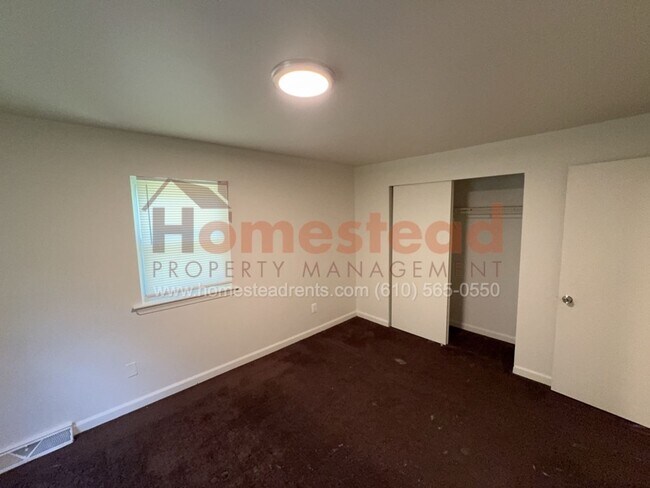 Foto del edificio - 502 N Sycamore Ave