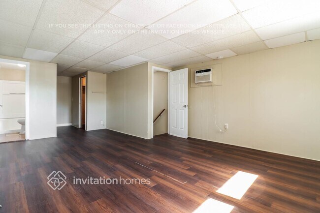 Foto del edificio - 8541 Jacaranda Ave