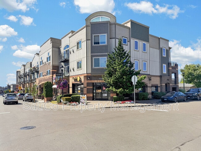 Building Photo - 15325 NW Central Dr
