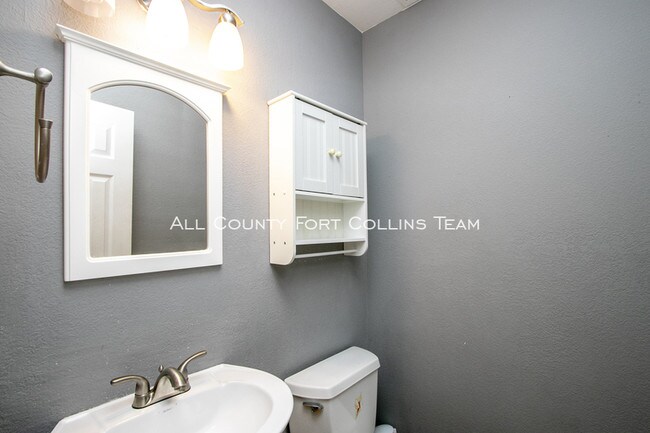 Foto del edificio - 2351 Emerald St