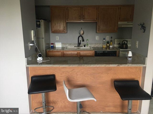 Foto del edificio - 700 Heather Ridge Dr