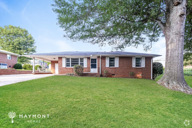 7 Shamrock Cir