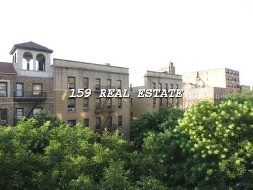 Building Photo - 221 Seaman Ave