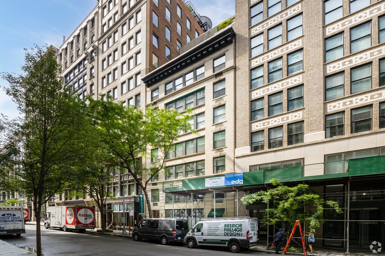 Primary Photo - 136-138 W 22nd St