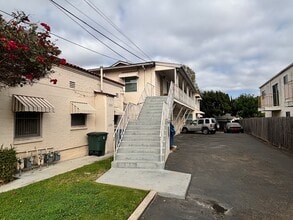 Building Photo - 157 Glover Ave