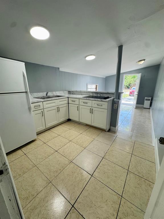 Building Photo - 7714 Acadian Dr