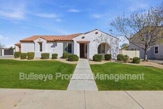 Building Photo - 19244 E Rosa Rd