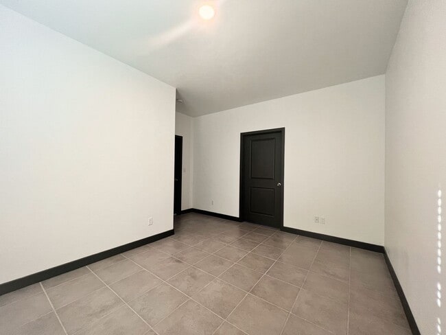 Foto del edificio - Mission Valley 3 Bedroom 2.5 Bath Townhome...
