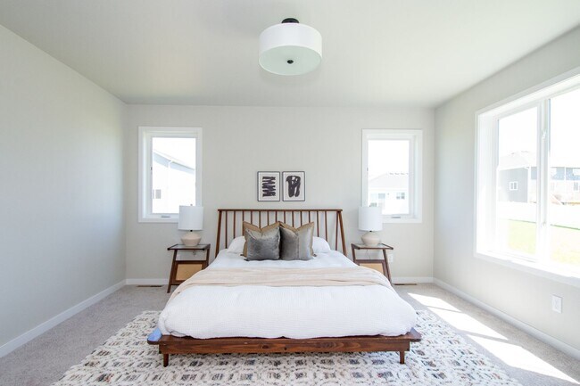 Foto del edificio - 4 Bed 3 Bath Single Family Home