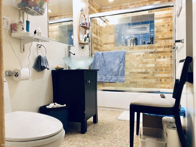 Building Photo - 1 br, 1 bath  - 2126 W Potomac Ave Apt Gr