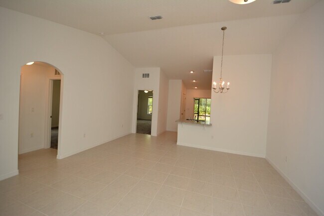 Building Photo - "Charming 3-Bedroom Duplex with Granite El...