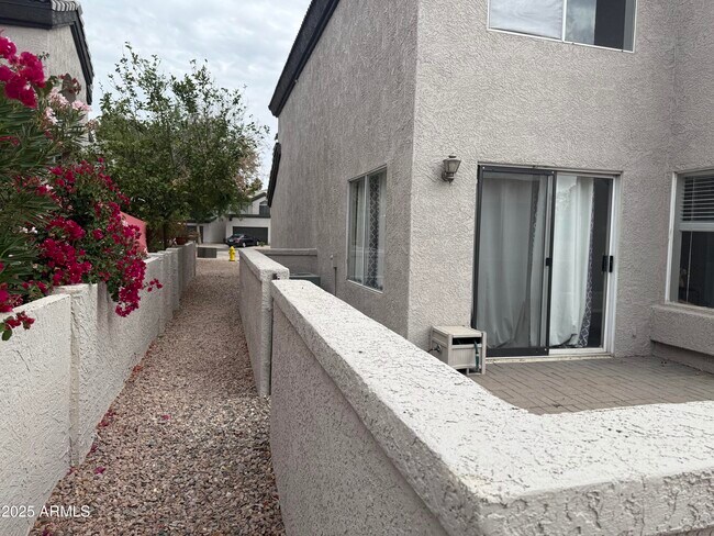 Foto del edificio - 1188 W Salmon Ct