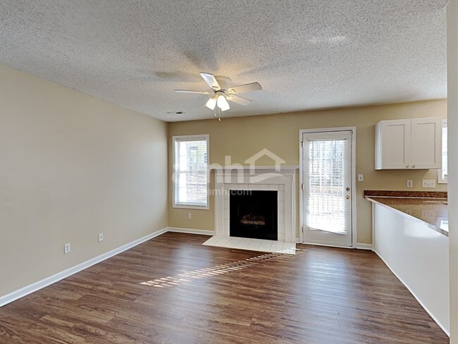 Building Photo - 8111 Kingston Dr