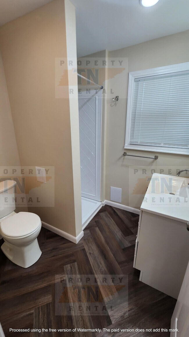 Foto del edificio - 1905 Dirl Ave