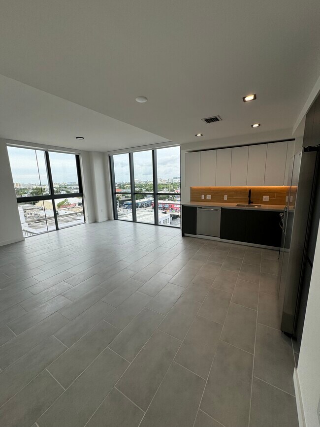Foto del edificio - 87 NW 24th St