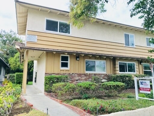 Building Photo - 743 S Sierra Vista Ave