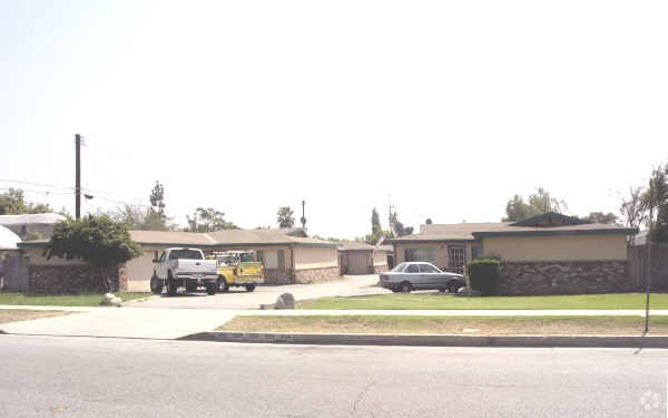 Primary Photo - 976-994 W 3rd St