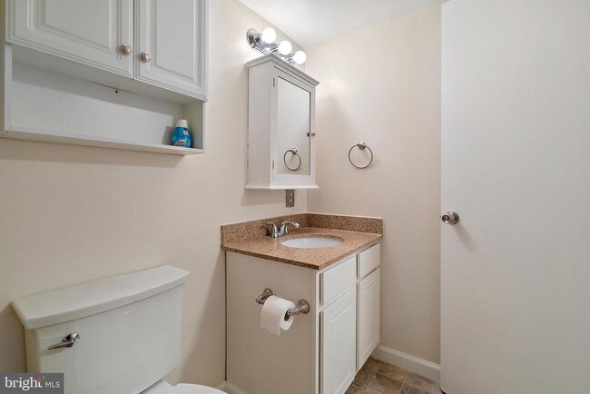 Foto del edificio - 4408 Island Pl
