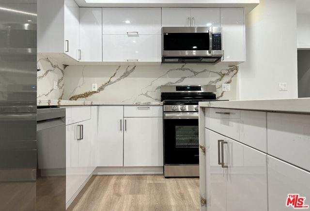 Building Photo - 5618 Fulcher Avenue, Los Angeles, CA 91601...