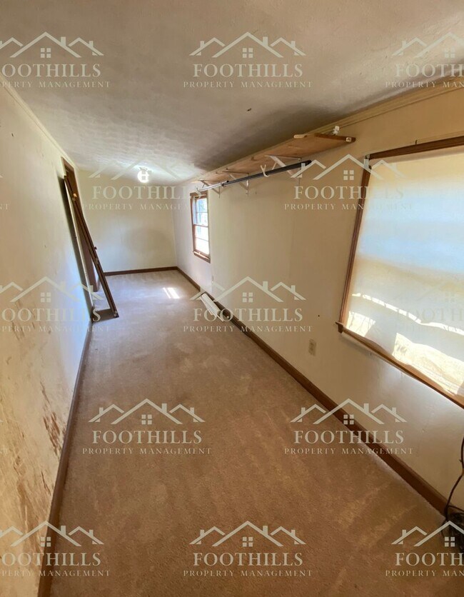 Foto del edificio - 2 bedroom, 2 bathroom condominium unit nea...