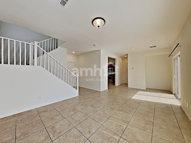 Building Photo - 1020 Maple Pines Avenue