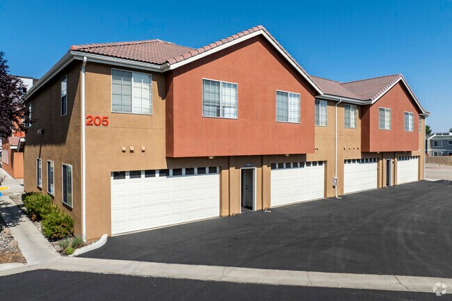 Foto del edificio - Redfield Villas Apartments