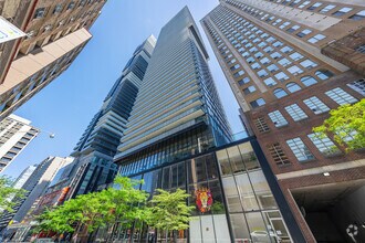 Building Photo - 15 Grenville St